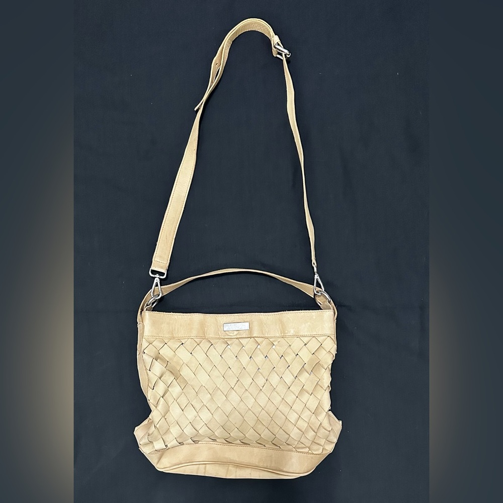 Tan Leather Crossbody Bag with Adjustable Strap